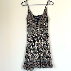 Angie Black Floral V-Neckline Front Knot Mini Dress - Size: Large